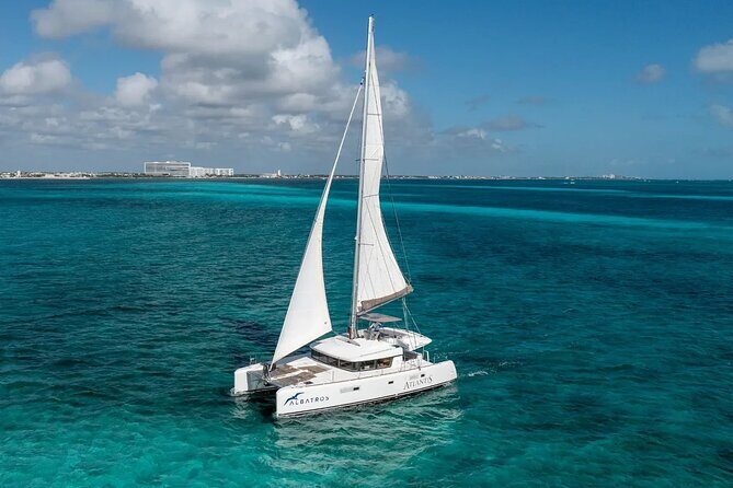 Sail to Paradise Catamaran Tour with Snorkel and Beach Club - Good To Know