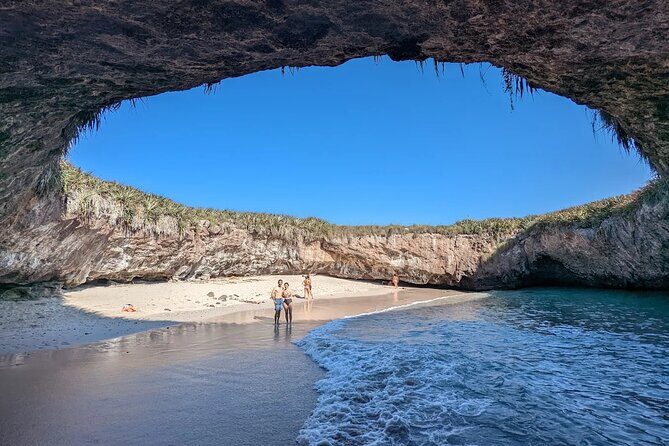 Sail to Playa Escondida in Puerto Vallarta with Food and Snorkeling - Overall Value and Experience