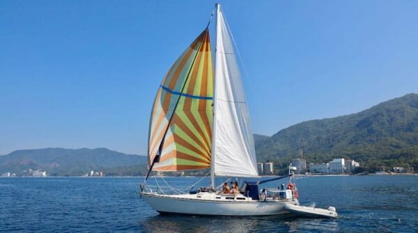 Sailboat: Explore & Snorkeling, Sunset and Romantic Sailing. - Included Amenities