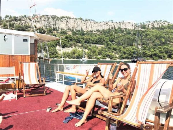 Sailing Croatia: Zadar, Sibenik and Krka National Park - Amenities and Services Provided