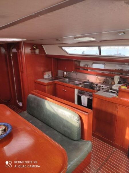 Sailing Cruises in Cyclades - Boat Specifications and Features