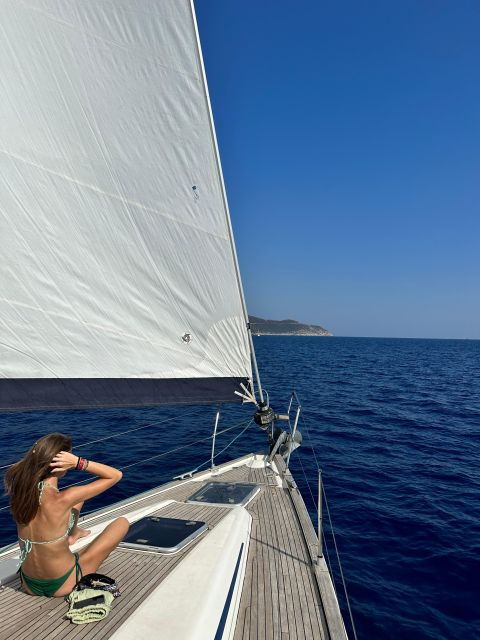 Sailing Excursion to the Devils Saddle - Meeting Point Information