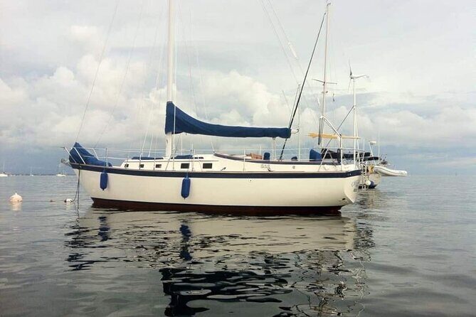 Sailing La Maddalena Archipelago at Sunset with Aperitif - An In-Depth Look at the Sunset Sailing Experience