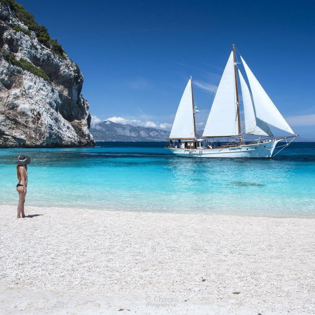 Sailing ship in exclusive, tour around the Gulf of Orosei - An Authentic Day on the Dovesesto: A Slow, Scenic Journey