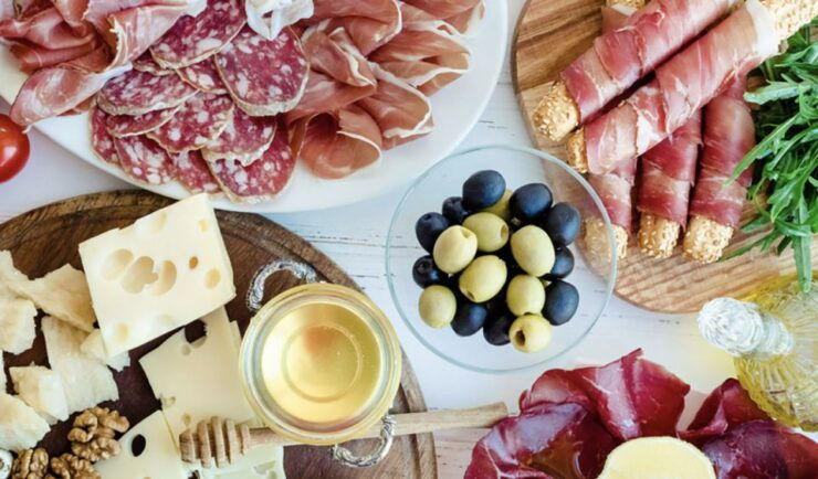 Sailing Sunset With Special Aperitif - Activity Overview