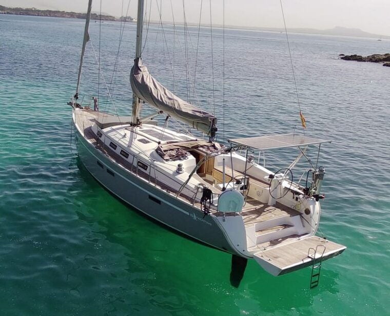 Sailing Tour: Explore Bahia De Palma With Tapas & Drinks - Boat and Experience Details