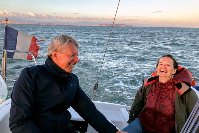 Sailing Towards the Devils Saddle - Inclusions