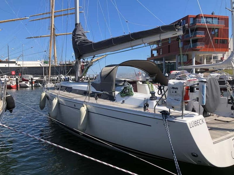 Sailing Travemünde Hanse 430 Race - Sailing Travemünde Hanse 430 Race: A Detailed Review