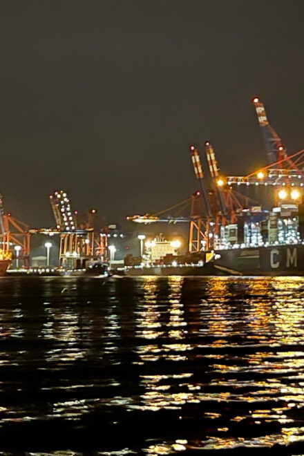 Sailing Trip the Elbe by Night, Hamburg/Elbe - Sailing Yacht Details