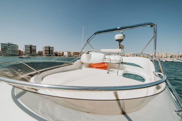 Sailing With Sunset and Bathing in the Sea - Yacht Specifications