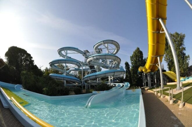 Saint-Cyr-sur-Mer: Aqualand Water Park Entry Ticket - Who Can Attend?