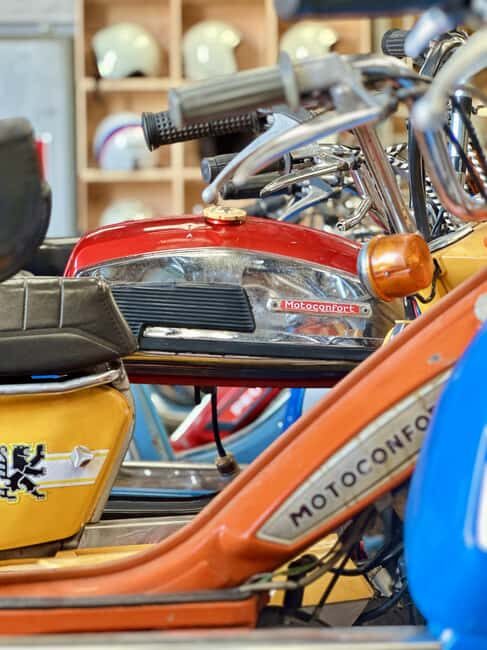 Saint-Emilion: Vintage moped rides and tours - Practical Details and Tips