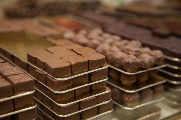 Saint-Germain-des-Prés: Pastry and Chocolate Walking Tour - Common Questions