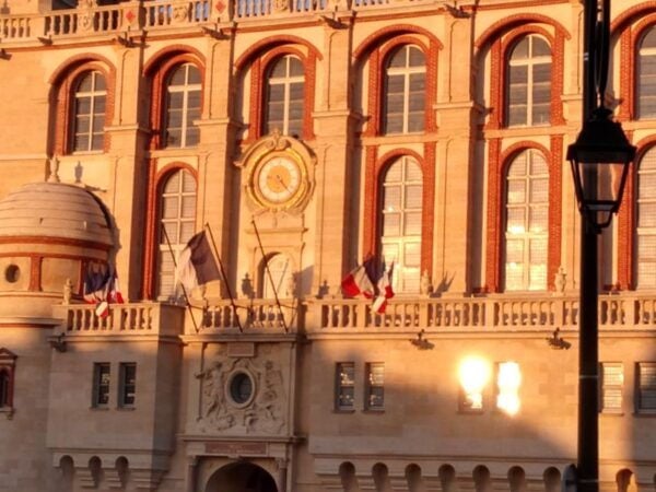 Saint-Germain-En-Laye: History, Forest, Paris View, Picnic! - Booking Information and Pricing