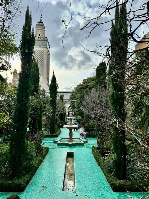 Saint-Germain. the Luxury and Intellectual Side of Paris. - Shopping at Le Bon Marché