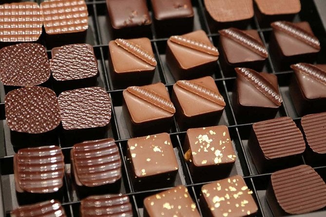 Saint-Germain the Original Chocolate Tasting Tour With Pastries and Macaron - Tour Experience