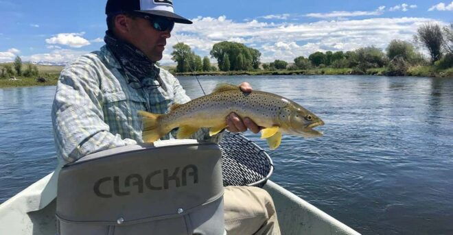 Saint Lawrence River: Adventure Fishing on a Powerboat - Fishing Details and Equipment