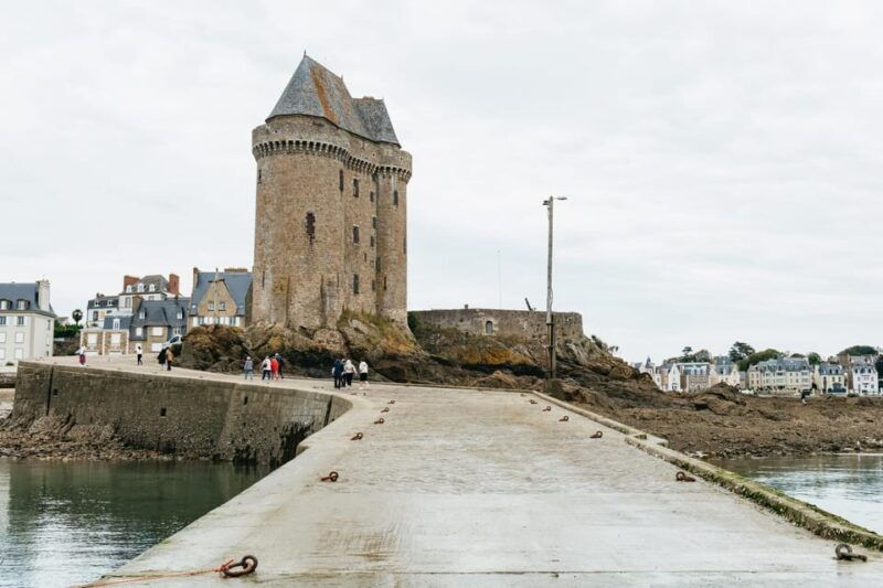 Saint-Malo: Guided Boat Tour With Local Captain - Explore the Emerald Coast From the Water