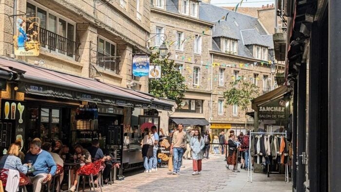 Saint Malo: Leisurely Stroll Through Historical Old Town - Frequently Asked Questions