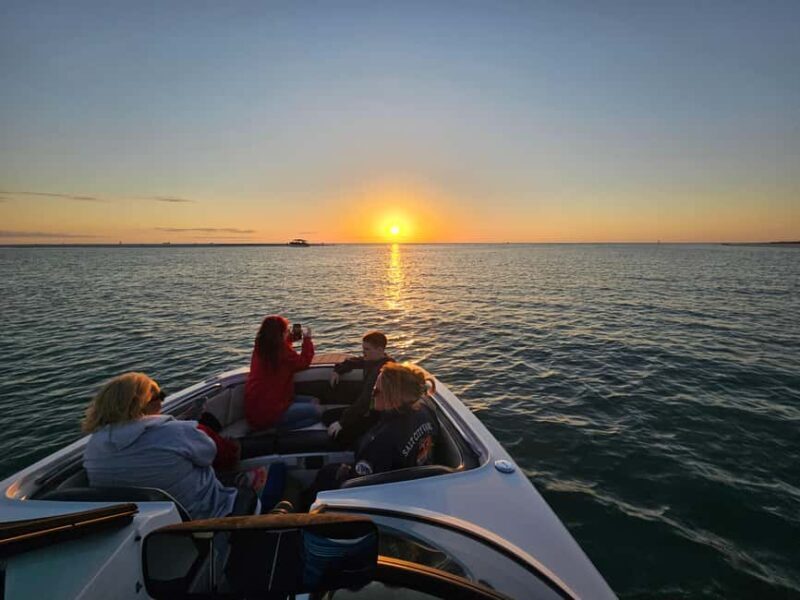 Saint Petersburg: Private Sunset Intracoastal cruise - FAQ