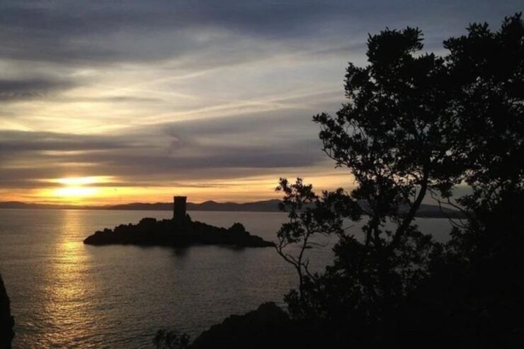 Saint Raphael: Sunset Cruise Cape Dramont & Golden Island - Activity Details