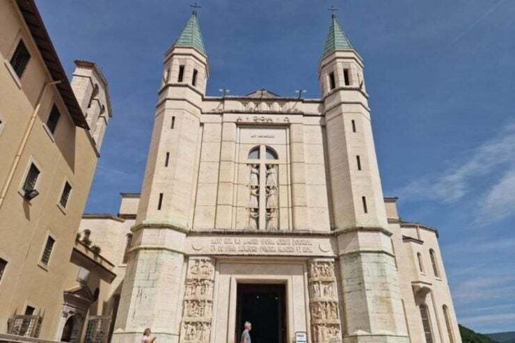 Saint Rita of Cascia and Her Birthplace Roccaporena Tour - About Saint Rita of Cascia