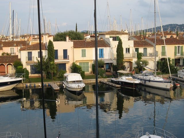 Saint Tropez and Port Grimaud: Full-Day Tour - Who Is This Tour Best Suited For?