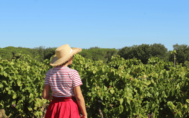 Saint-Tropez: Vintage Car Wine Tour - Participant Restrictions and Recommendations