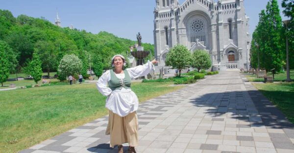 Sainte-Anne-de-Beaupré: Animated Tour of Its History - Additional Policies and Details