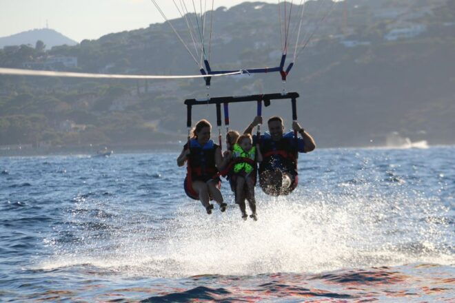 Sainte Maxime: Parasailing - Equipment and Activities