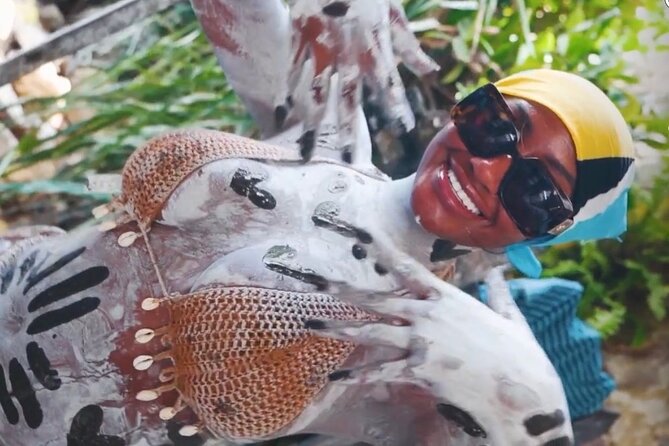 Saintlucia Waterfall & Volcano - Mud Baths Experience With Lunch - Host Response
