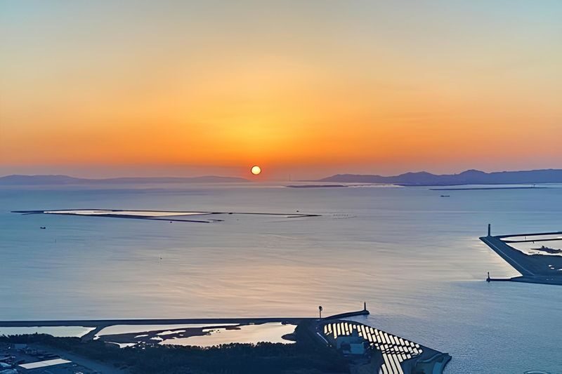 Sakishima Cosmo Tower Observatory Advance Ticket - A café break with a view