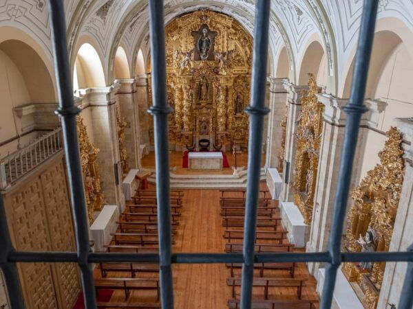 Salamanca: Convent of Las Claras With Free Audioguide - Getting to the Convent