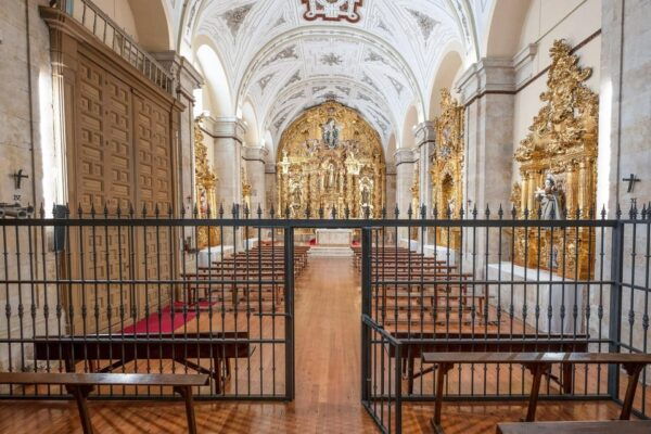 Salamanca: Convent of Las Claras With Free Audioguide - Exploring the Architectural Gems