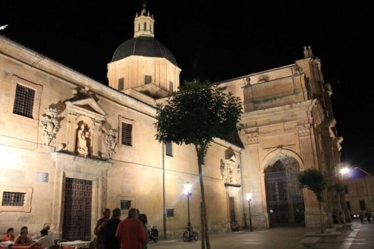 Salamanca: Evening Sightseeing Walking Tour - Good To Know