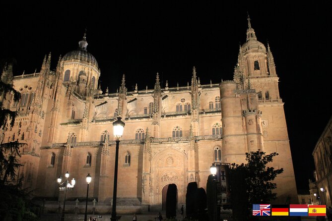 Salamanca Evening Walking Tour Bilingual - Unique History of Education and Pleasure