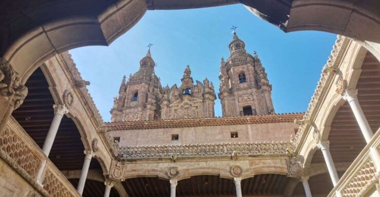 Salamanca: Monuments and Landmarks Guided Walking Tour - Tour Details