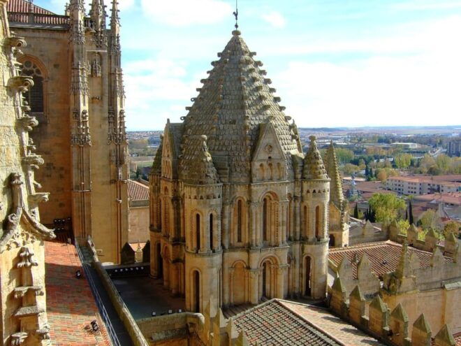 Salamanca - Old Town Private Walking Tour - Shell House
