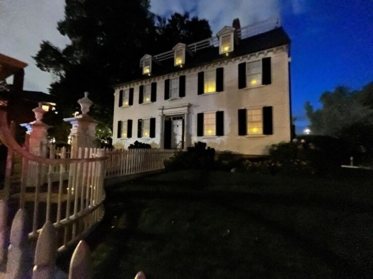 Salem: Ghost Tour With Ghost Hunting Gear in Old Salem - Booking Information