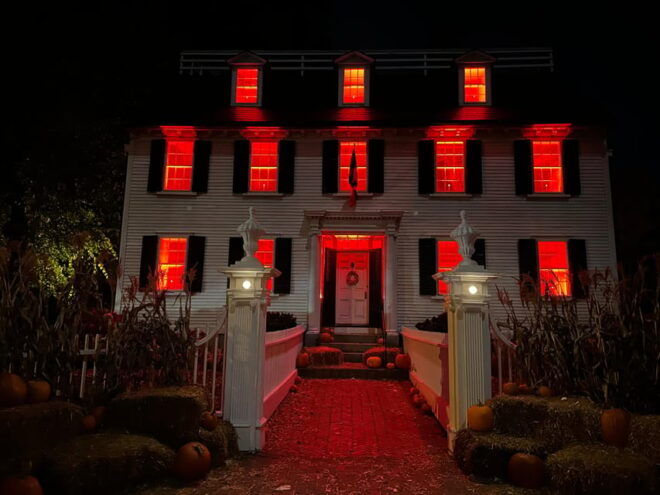 Salem, MA: Hocus Pocus Movie Guided Walking Tour - Itinerary Highlights