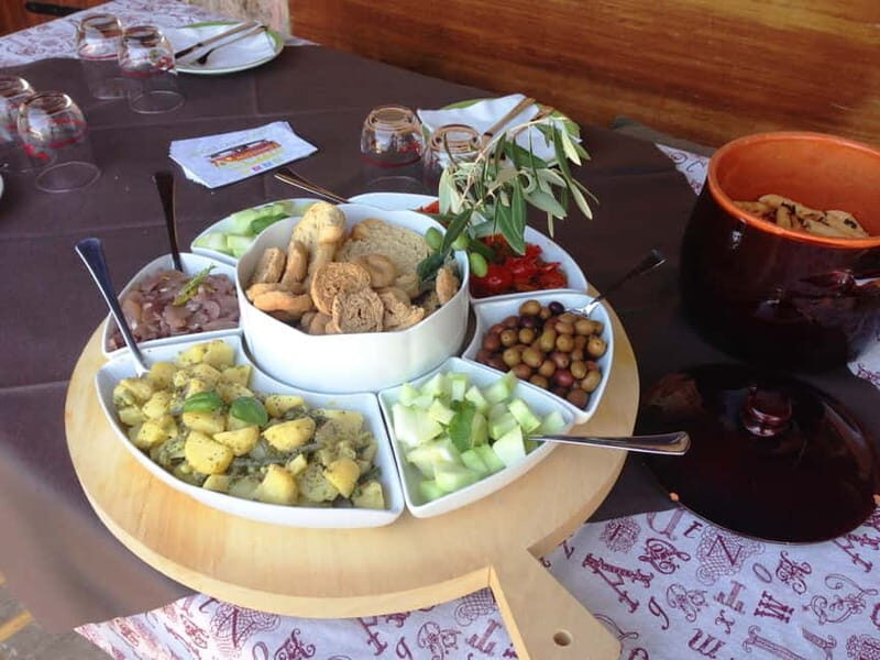 Salento: Olive Oil Mill Walking Tour with Tastings - Experience the Flavors of Apulia: Salento Olive Oil Mill Walking Tour with Tastings