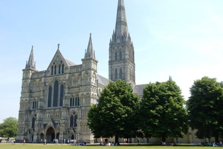 Salisbury: Quirky Self-Guided Smartphone Heritage Walks - Hidden Gems of Salisbury