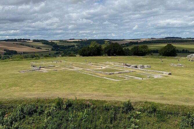 Salisbury Tour App, Hidden Gems Game and Big Britain Quiz (1 Day Pass) UK - Who Is This Tour Best For?