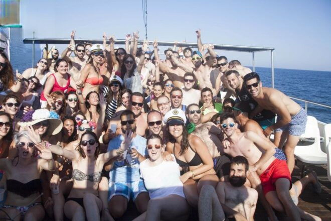 Salou: 2-Hour Boat Party With Drinks and Music - Restrictions