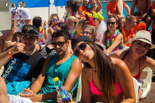 Salou: 2-Hour Boat Party With Drinks and Music - Customer Reviews