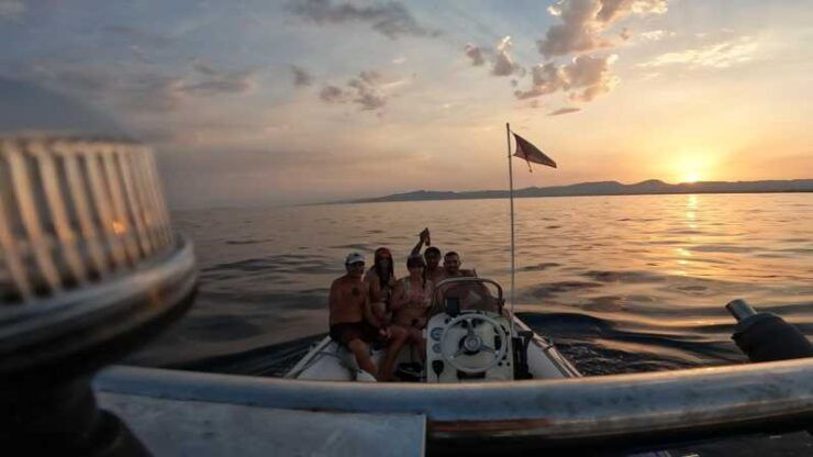 Salou: Sunset on Boat - Good To Know