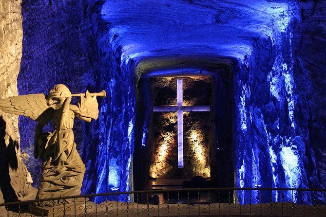 Salt Cathedral of Zipaquira Private Tour With Optional Lunch - Booking Process Overview