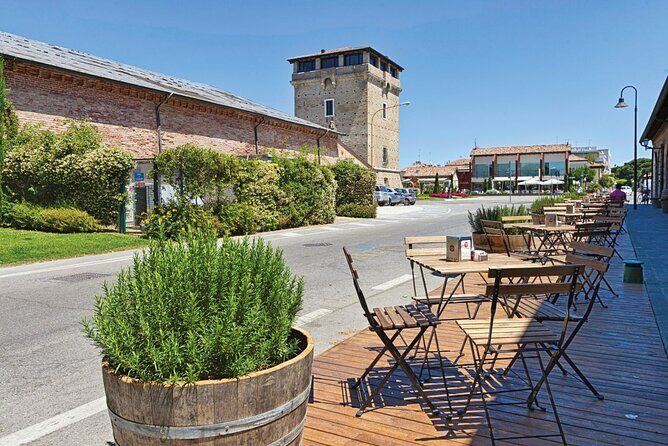 Salt Museum Ticket and Aperitif Tasting at Officine del sale - An In-Depth Look at the Salt Museum and Aperitif Tour