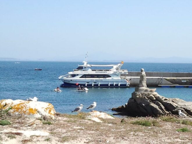 Salvora: Island Tour With Mussel Tasting - Accessibility and Restrictions