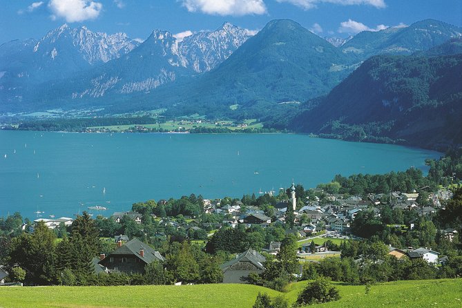 Salzburg and Alpine Lakes Tour From Vienna - Language Preference